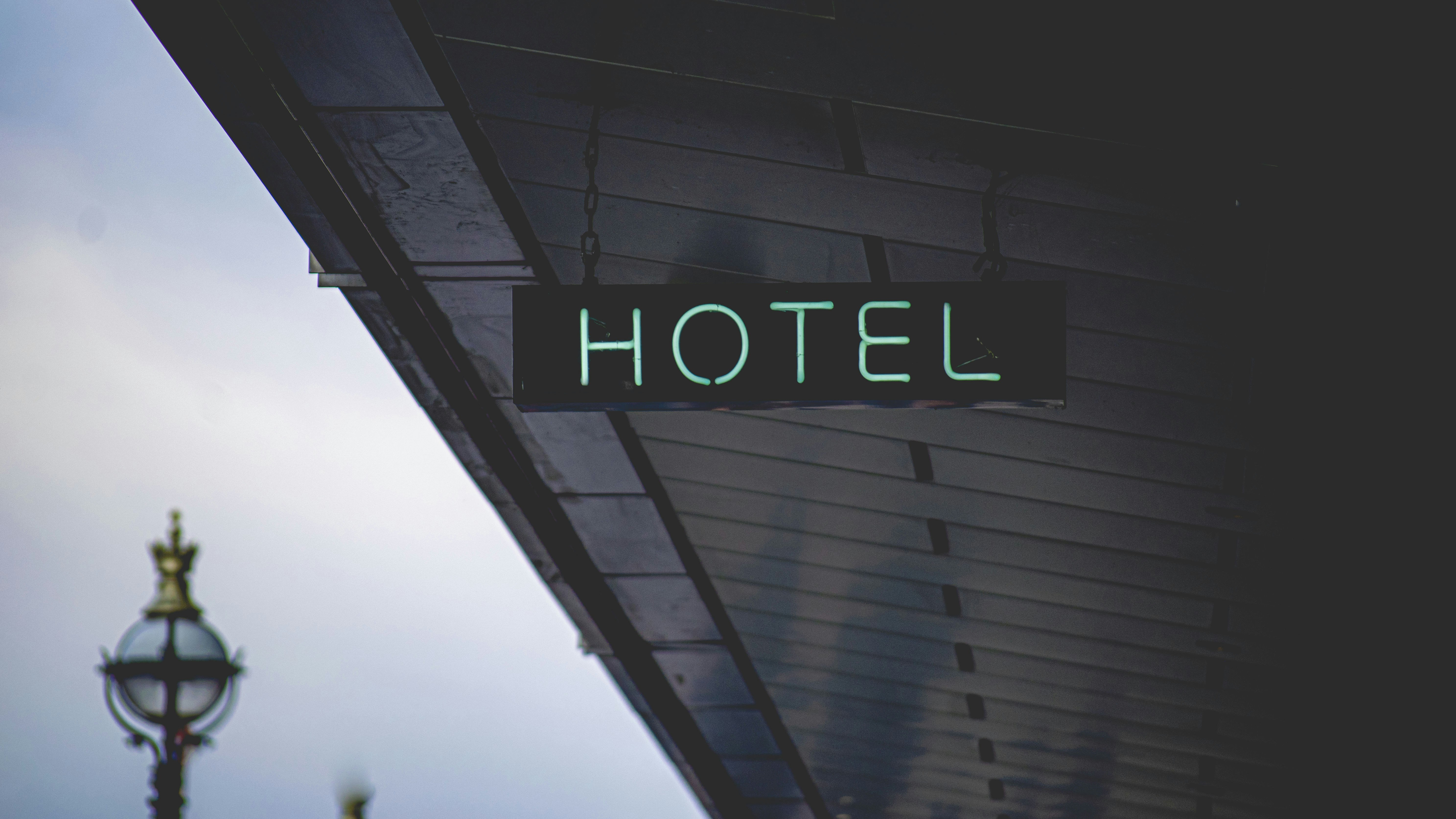 Investing in SaaS for Accommodation: Budgeting Smart in 2025